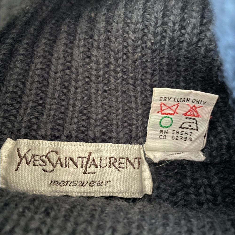 Yves Saint Laurent Charcoal Cable Knit Turtleneck Sweater 100% Wool Cozy Chic - Picture 8 of 13